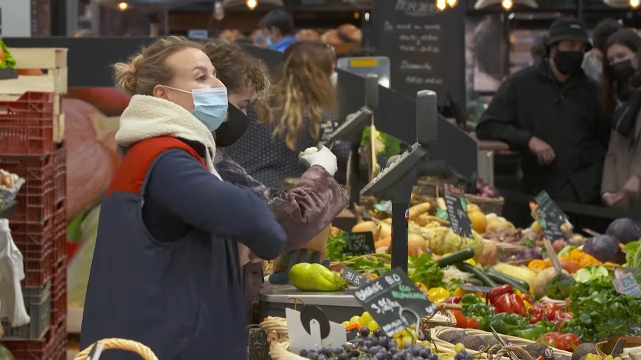 Plongée dans les mythiques Halles de Lille