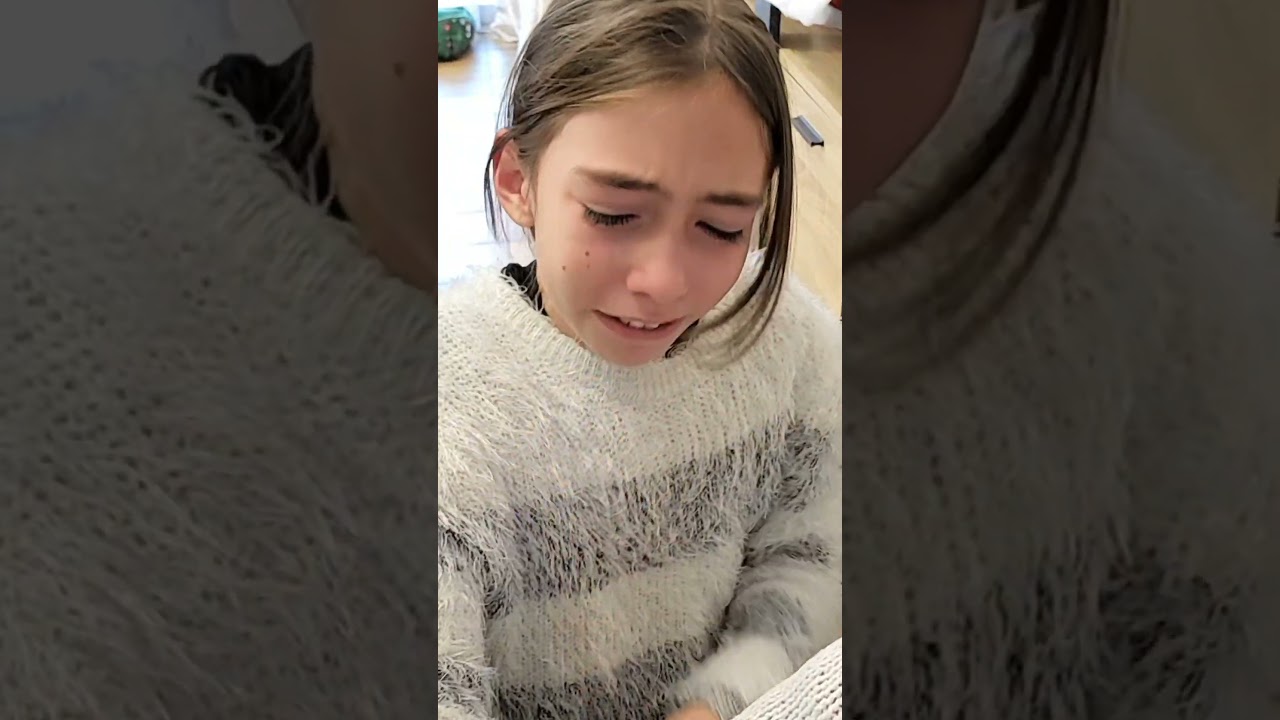 1er jour du calendrier de l'avent part 2 🤩😍 #humour  #family  #fun