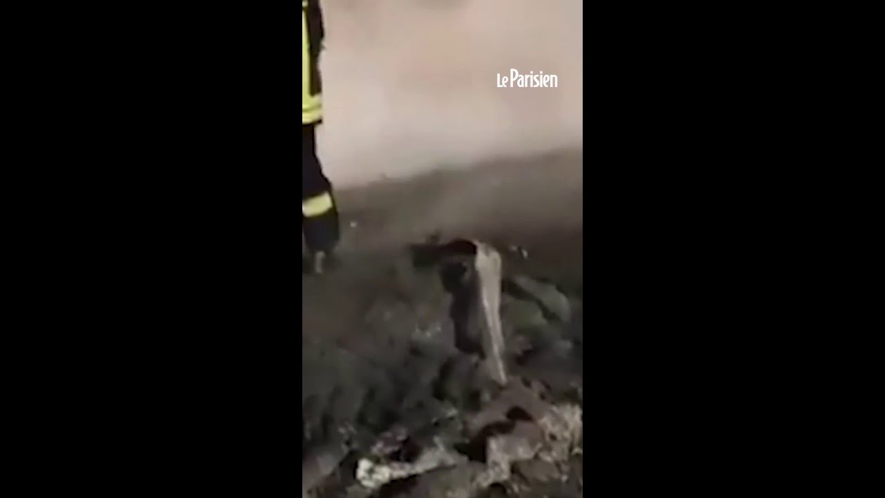 Puissante explosion d'un camion-citerne sur une autoroute en Italie